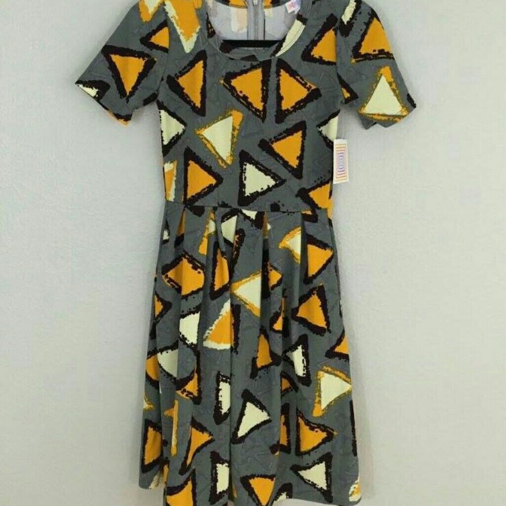 Lularoe Amelia xs dorito print triangles